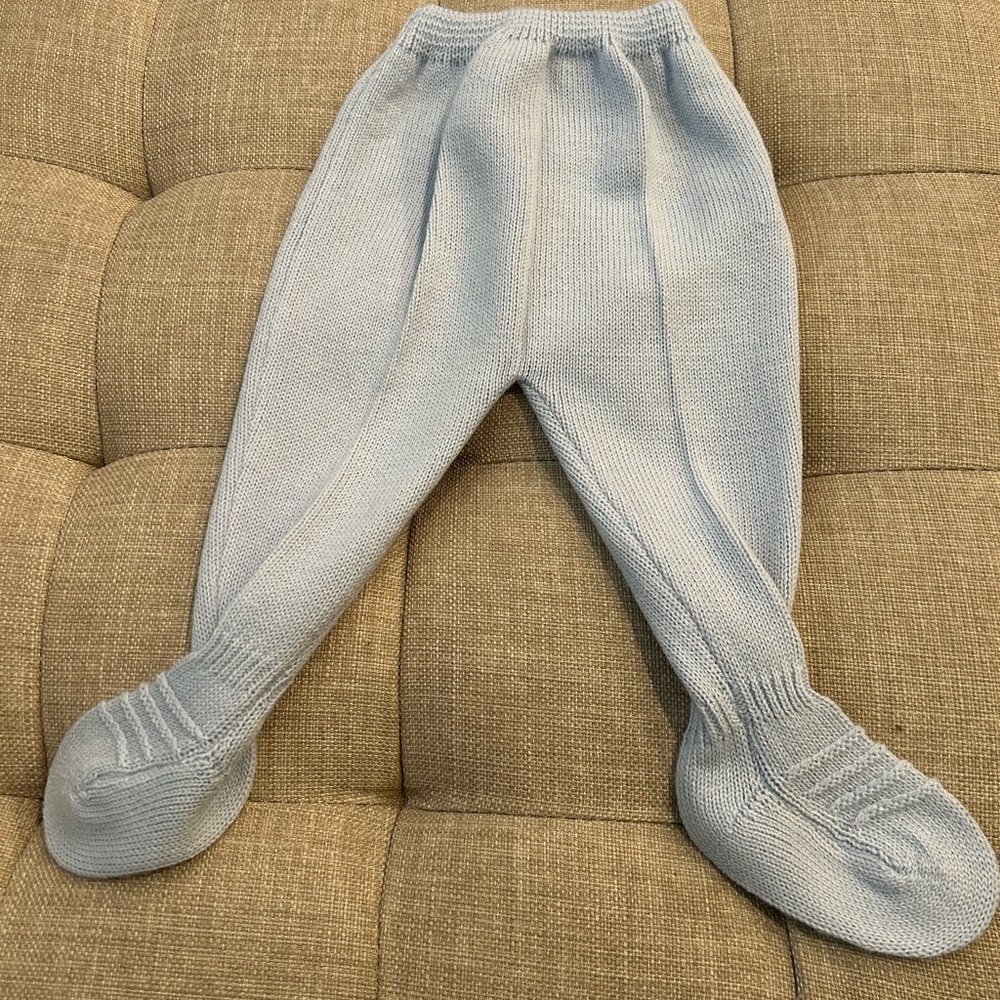 Never Worn NWOT Martin Aranda Take Me Home Dusty Blue Knit 0-3m 3 Piece Set - Picture 5 of 10